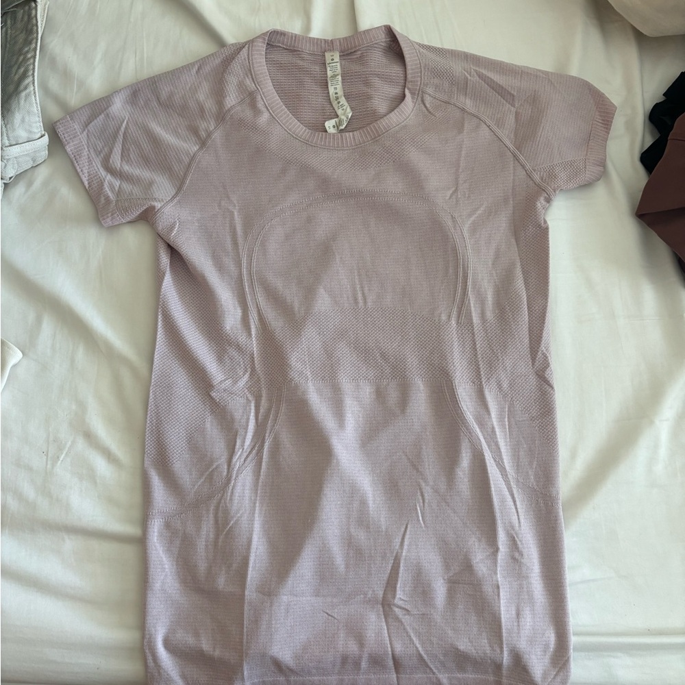 lululemon athletica Light Purple Short Sleeve Tee